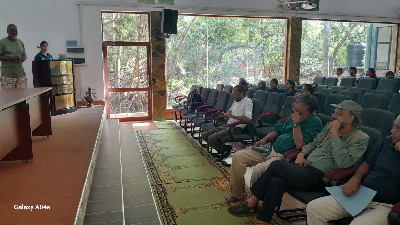 On 26th September 2025, the Lanka Mangrove Museum held a special programme for the students of the Open University of Sri Lanka. The event featured Prof. Padmalal and other distinguished lecturers, who engaged the students in an insightful discussion on mangrove conservation.