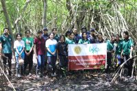 On 5th June, in celebration of World Environment Day, the Centre for Sustainable Solutions (CSS) of the University of Kelaniya visited the Lanka Mangrove Museum and Learning Center to participate in a mangrove restoration programme. As part of the initiative, students and staff members planted 100 mangrove saplings, contributing to the conservation and restoration of the valuable mangrove ecosystem in the Pambala area. The programme aimed to raise environmental awareness while encouraging active participation in climate action and biodiversity conservation.