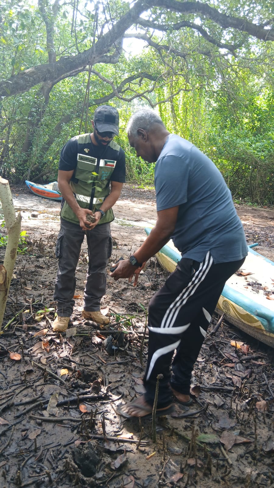 The Lanka Mangrove Museum and Learning Center was honored to welcome Mr. Hamad Al-Jutaili from the State of Kuwait on 19th July 2026. Mr. Al-Jutaili is a dedicated environmental activist, a specialist in mangrove tree cultivation, a geology expert, and a marine and terrestrial sciences specialist. He has been actively involved in promoting environmental awareness and supporting conservation initiatives, particularly those focused on the protection and restoration of mangrove ecosystems. During his visit, Mr. Al-Jutaili explored the museum exhibits and gained insights into Sri Lanka’s rich mangrove heritage, conservation efforts, and community-based environmental initiatives. He showed great interest in the educational programs conducted by the museum and engaged in productive discussions with the museum team regarding mangrove conservation, coastal ecosystem protection, and sustainable environmental practices.