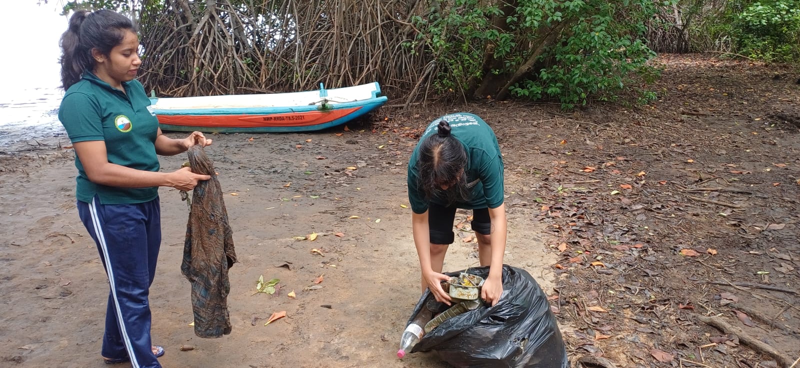 21st June 2026 The Lanka Mangrove Museum and Learning Center conducted a community shramadana (voluntary cleaning program) today to protect and maintain the beauty of the mangrove ecosystem surrounding the museum. As part of this initiative, the museum team came together to clean the mangrove environment and remove waste materials that could negatively affect this valuable coastal ecosystem. The program highlighted the importance of keeping natural habitats clean and preserving the health of mangrove forests. The cleaning activities received support from the Chilaw (Halawatha) Pradeshiya Sabha, assisted by collecting and removing the gathered waste from the area. The Lanka Mangrove Museum and Learning Center appreciates the support and cooperation of everyone who contributed to this environmental initiative. Together, through awareness and action, we can continue to protect Sri Lanka’s precious mangrove ecosystems.