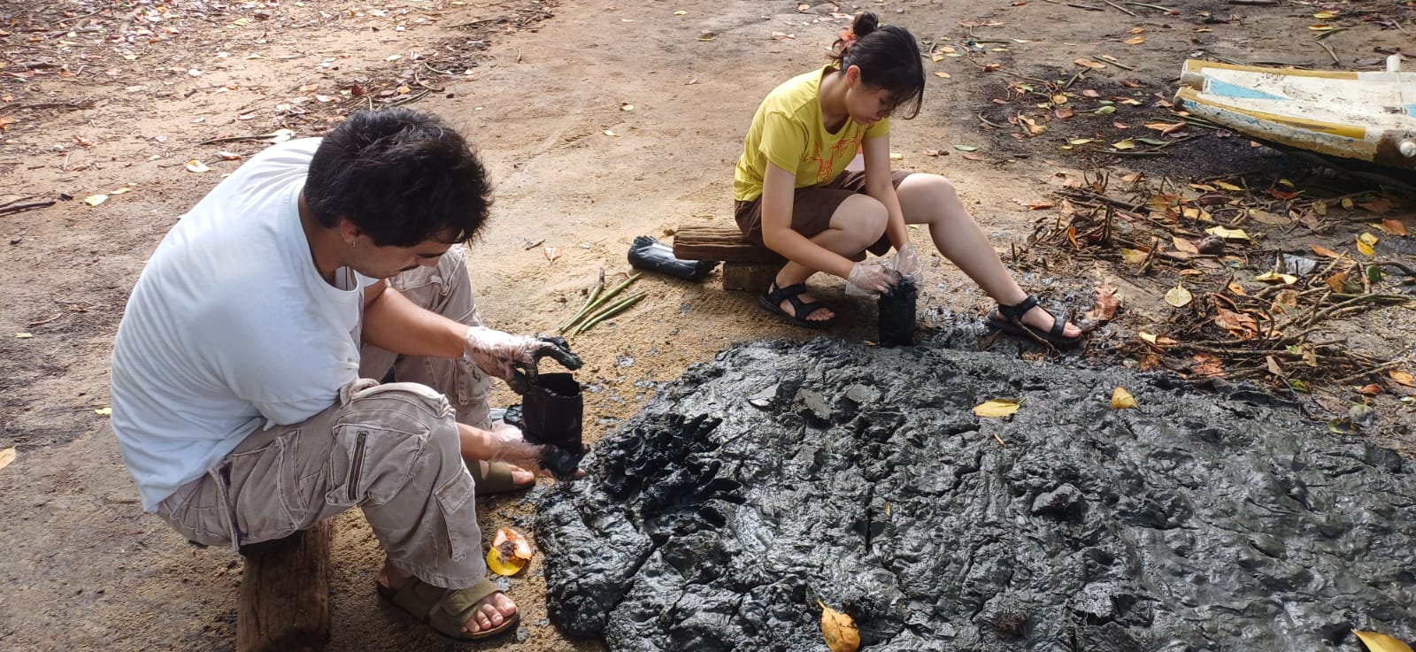 The Lanka Mangrove Museum and Learning Centre is pleased to welcome a group of international university students who have joined the museum as volunteers to support its environmental conservation and education initiatives. The students, representing The Netherlands, Taiwan, Japan, and Türkiye, will contribute their knowledge, enthusiasm, and cultural diversity while gaining valuable hands-on experience in mangrove ecosystem conservation.